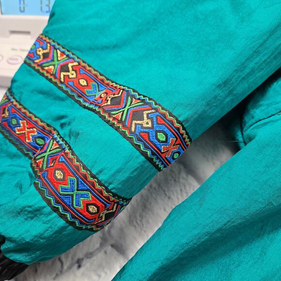 Vintage Eighties Ladies Fera Ski Jacket Teal Embroidered Trim Hong Kong size 12 - Picture 15 of 16